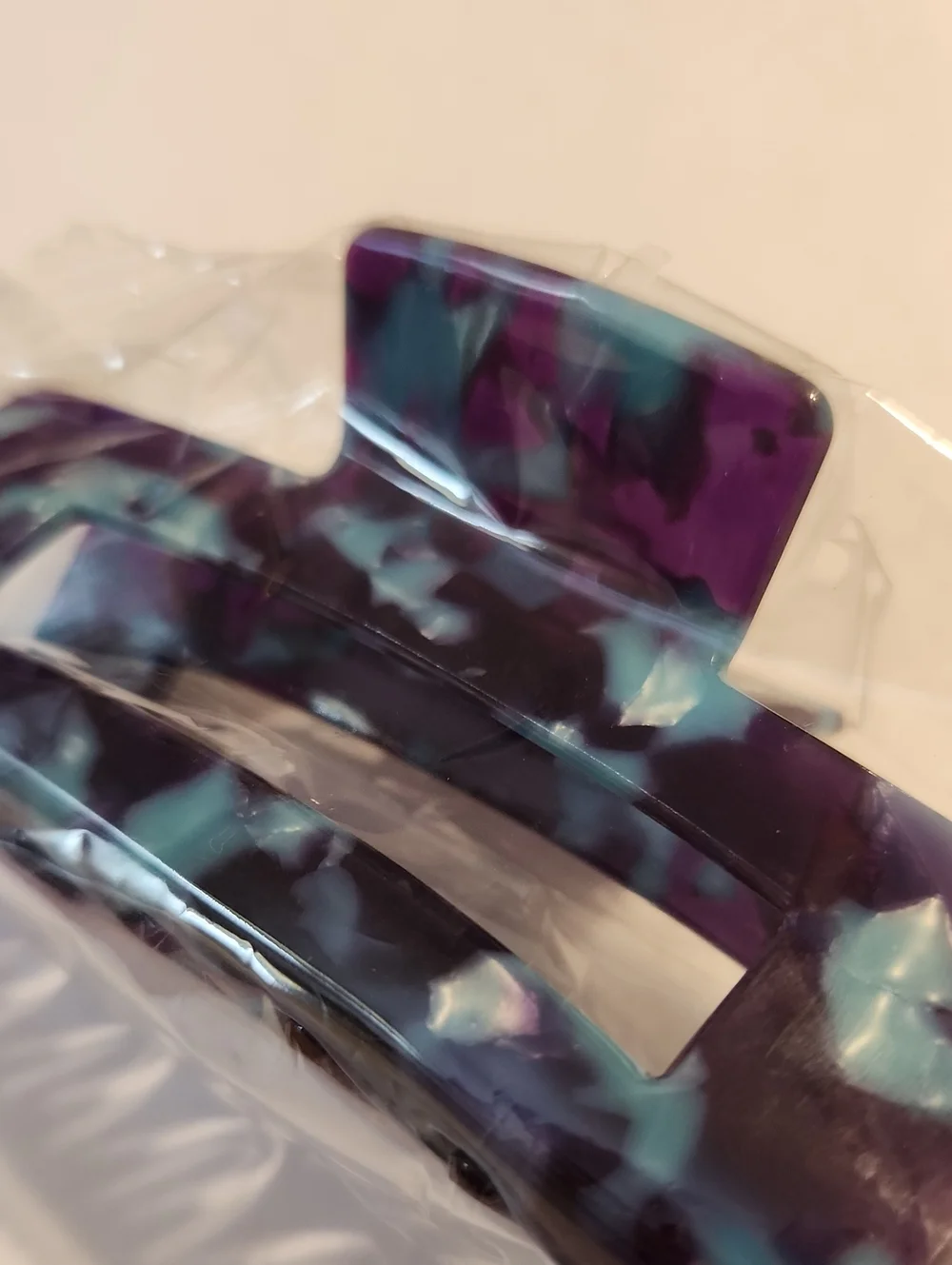 NWOT Acetate Hair Clip 4 inches